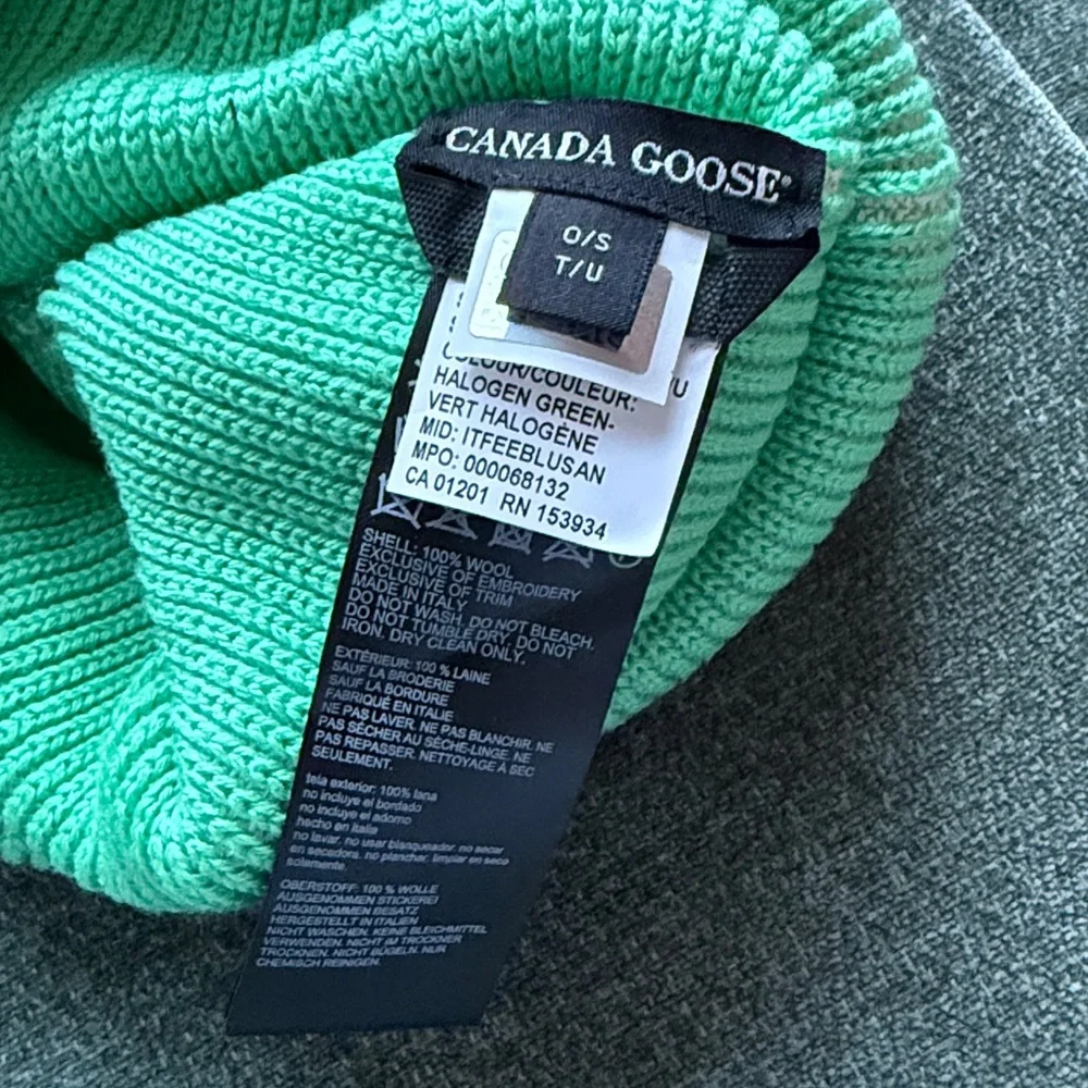 Canada Goose Green Beanie 💚 - Picture 3 of 3